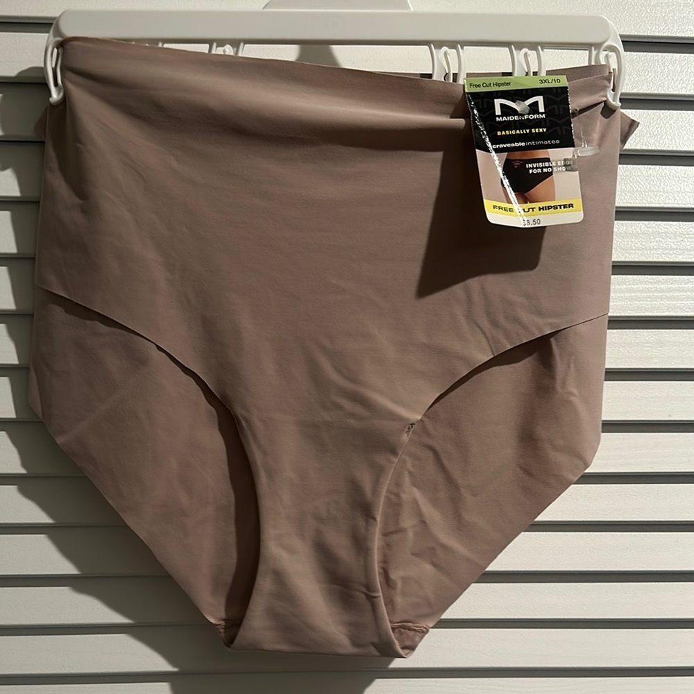 NWT Maidenform Basically Sexy Invisible No Line Free Cut Hipster (2).